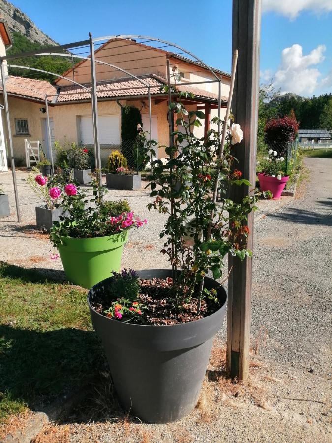 Les Portes De La Meouge Anciennement Le Serpolet Sederon ภายนอก รูปภาพ
